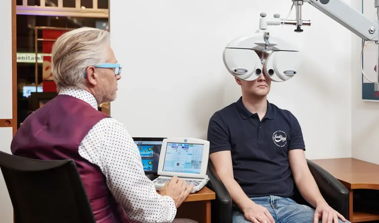 lukarsch augendesign optiker gütersloh jobs