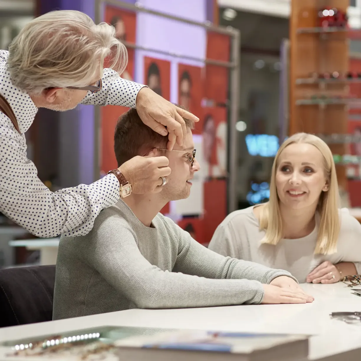 lukarsch augendesign optiker güterslo brille anprobe